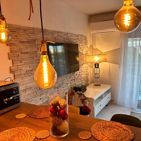 Lamer Apartment *