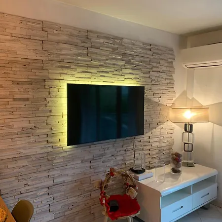 Lamer Apartment