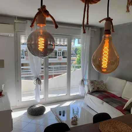 Apartment Lamer